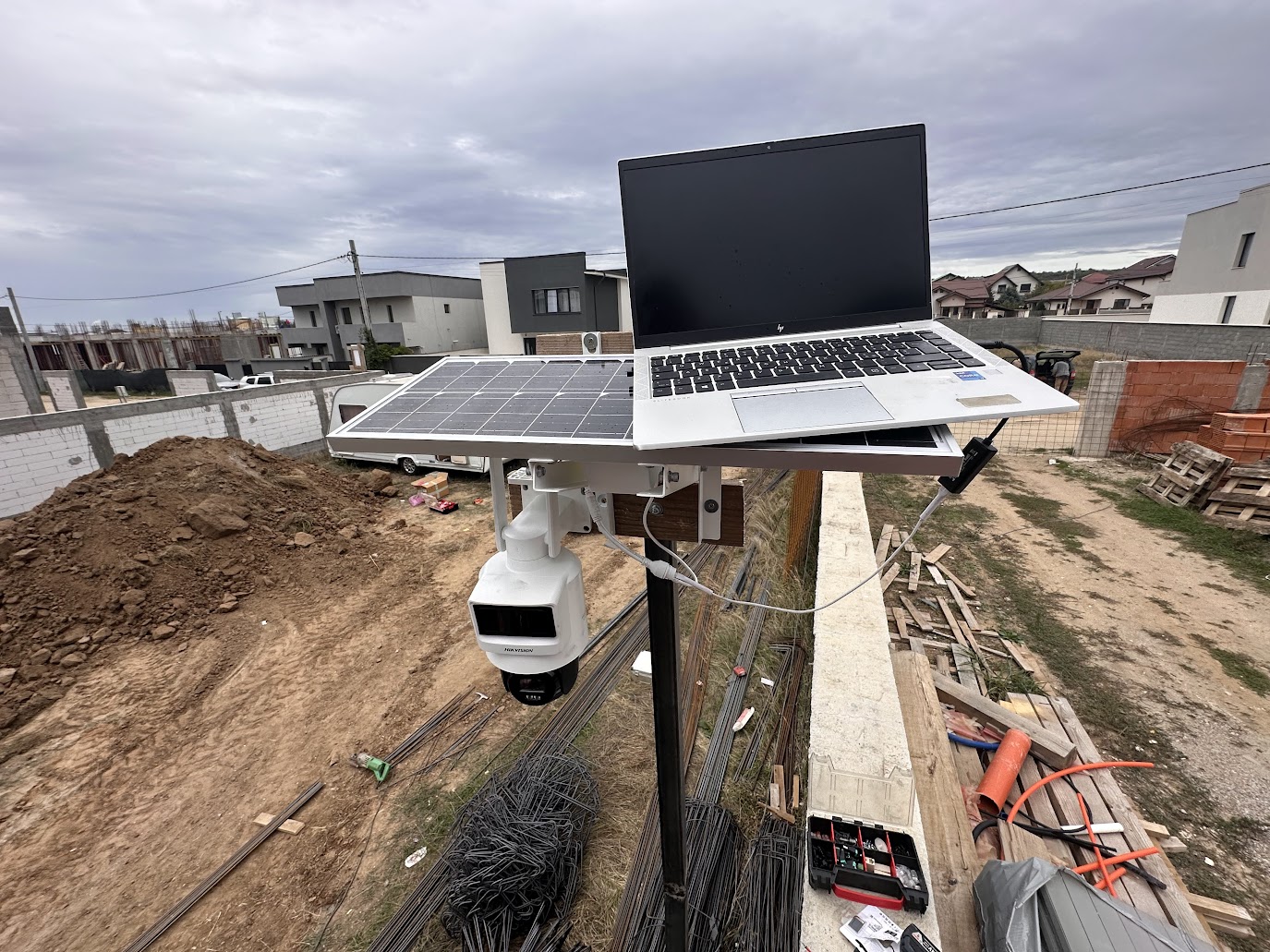 Cameră cu panou solar 4G