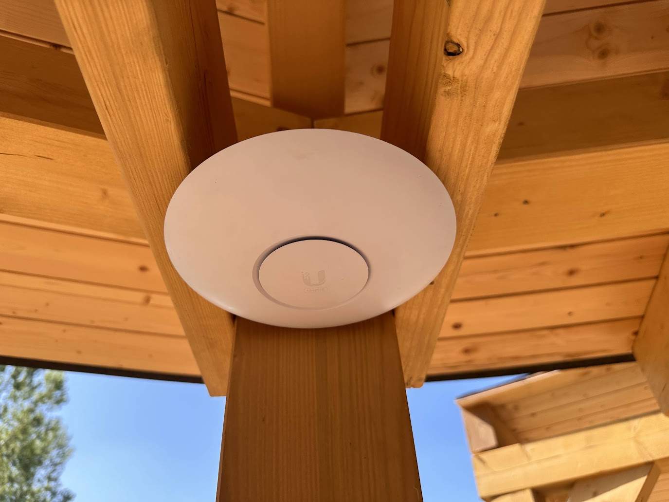 WiFi Ubiquiti terasă